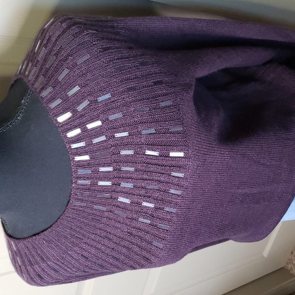 NWT Apt. 9 Women's Plum Satin embellished rib yoke tunic Sweater Size Small - Picture 2 of 7